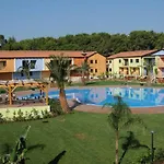 Villaggio Riva Azzurra * Поликоро